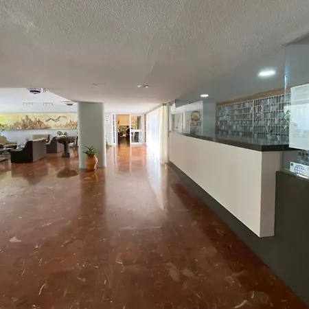 Con Espectacular Vista, Piscinas, Recep 24 Hs * Benalmádena